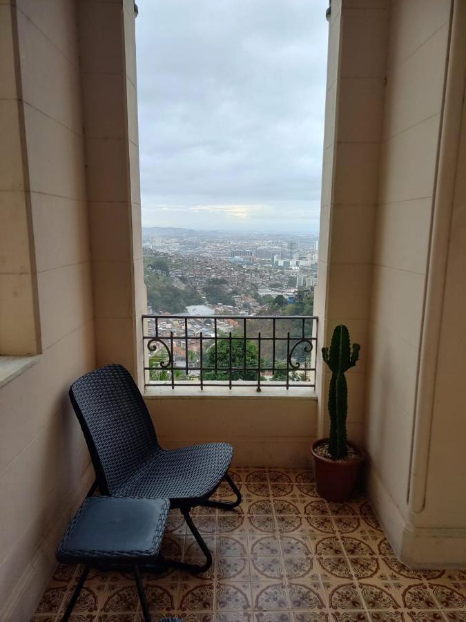 Hostal Casa Luzes Ivn